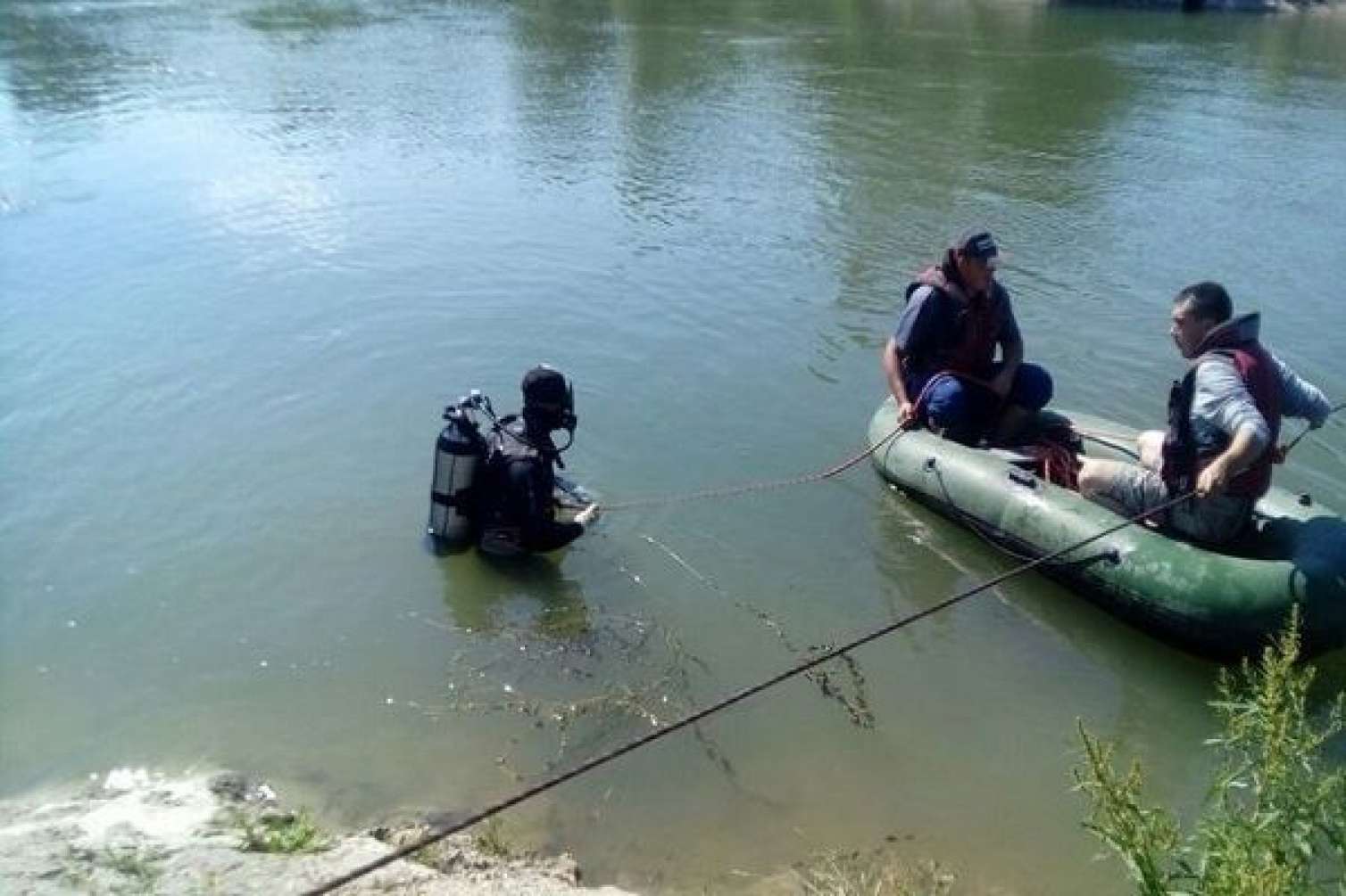 Məktəbə getmək adıyla evdən çıxmışdı, meyiti Kürdən tapıldı 