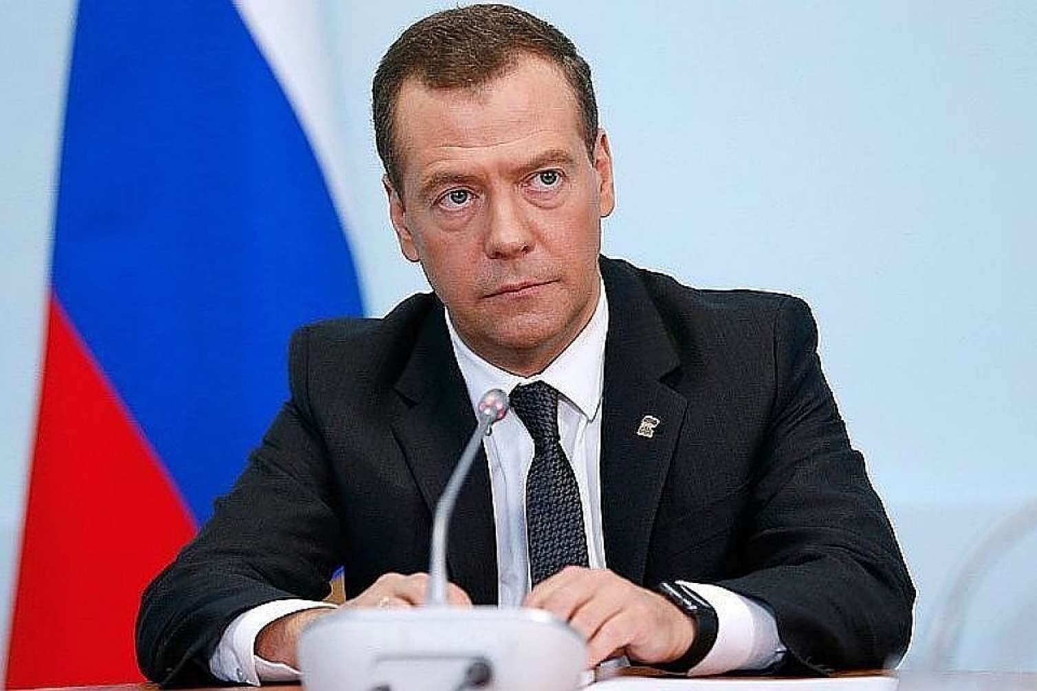 Medvedev: Tramp və Mask Qrenlandiya və Kanadanı satın ala bilərlər 