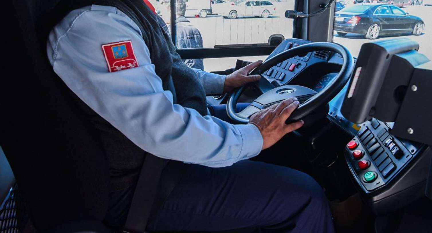 Qapını açmadı, əlil sərnişini döydü -  Bakıda avtobus sürücüsü cəzalandırıldı