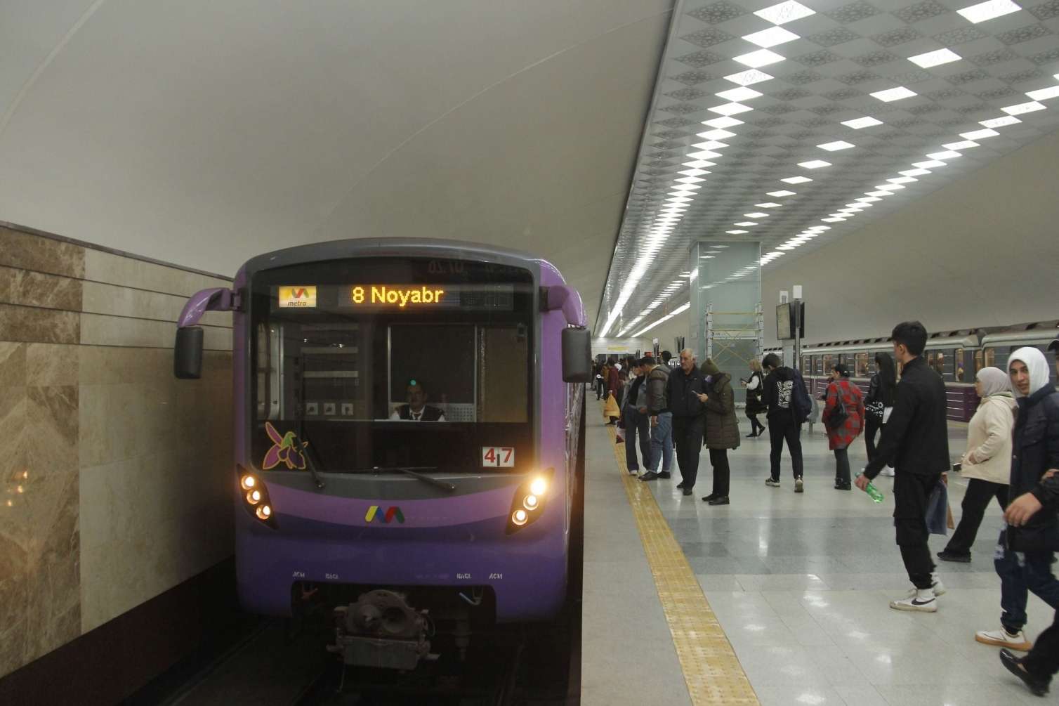 Metroda texniki nasazlıq - Qatarlar yubandı 