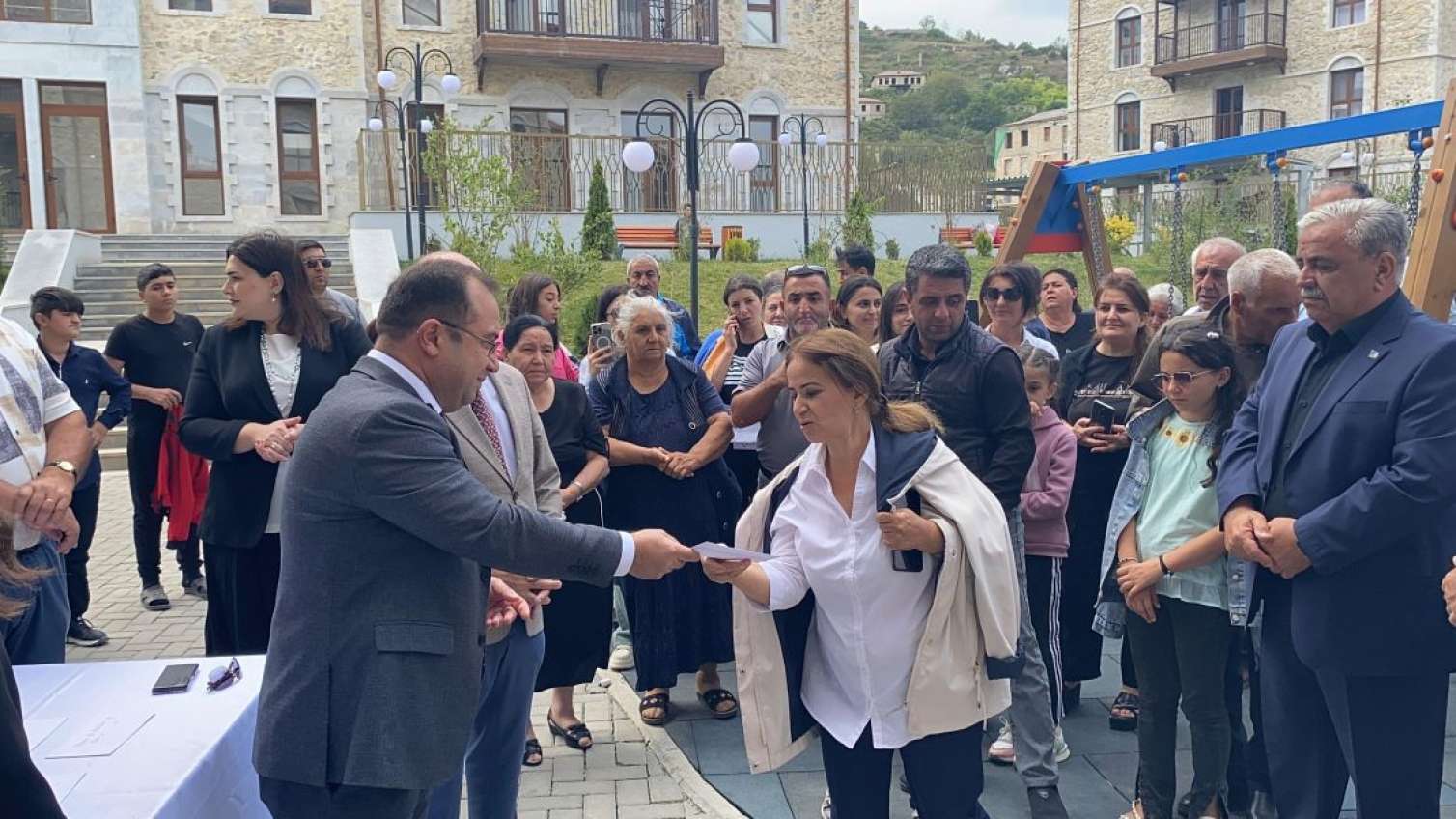  Şuşaya daha 27 ailəyə evlərin açarları təqdim olundu - FOTO 