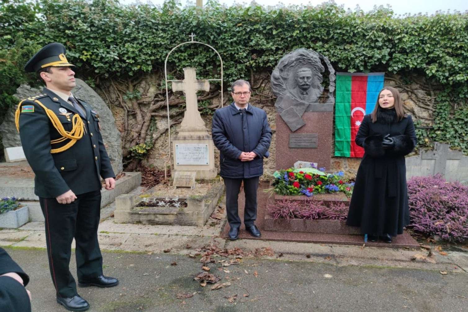 Parisdə Əlimərdan bəy Topçubaşovun məzarı ziyarət olundu - FOTO 