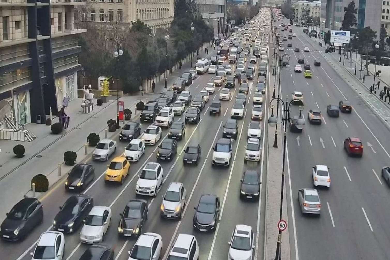 Bakıda sıxlıq olan yollar açıqlanıb - SİYAHI 