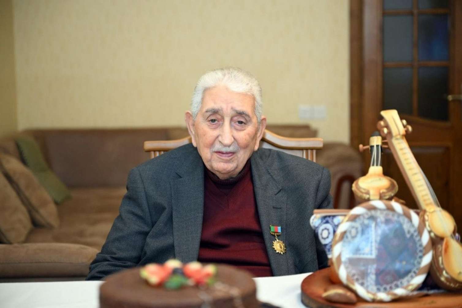 Arif Babayev medalla təltif olundu 