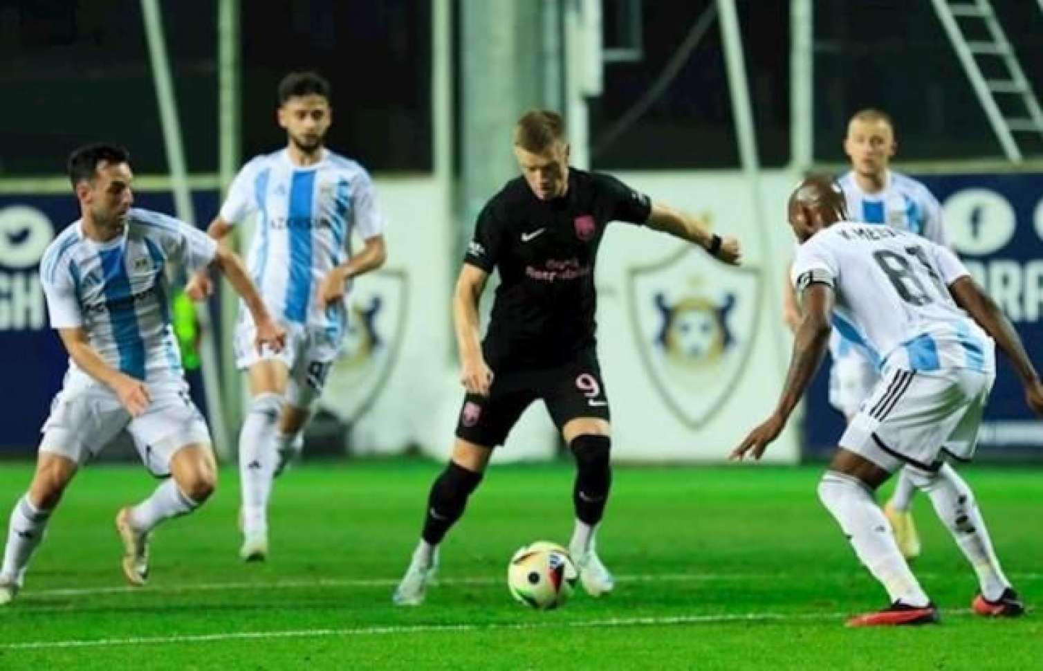 “Qarabağ” “Sabah”la heç-heçə etdi 