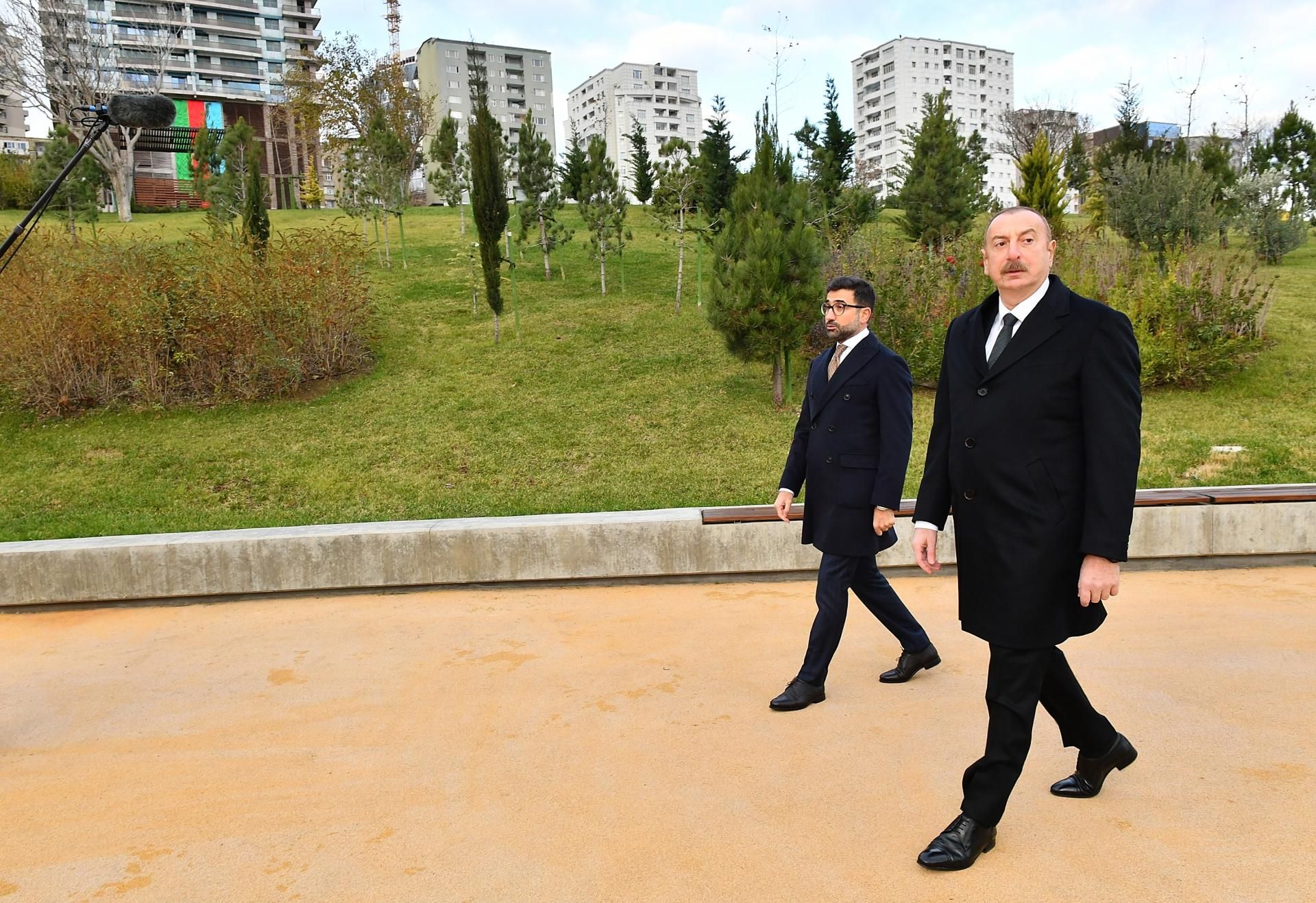 Prezident Mərkəzi Parkın ikinci hissəsinin açılışında - Yenilənib-FOTO