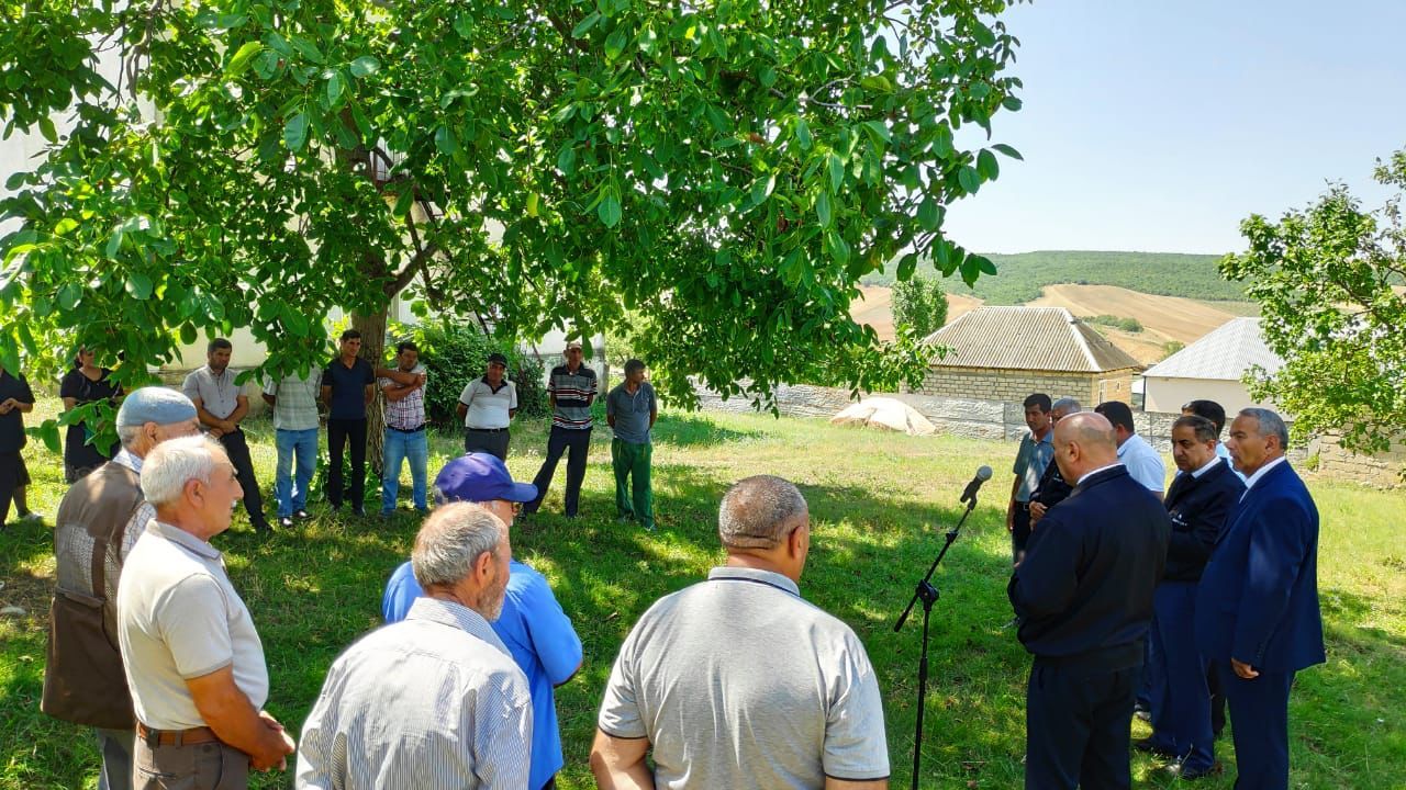 Ucarın Şahlıq kənd sakinləri “Açıq mikrofon”da -  FOTO