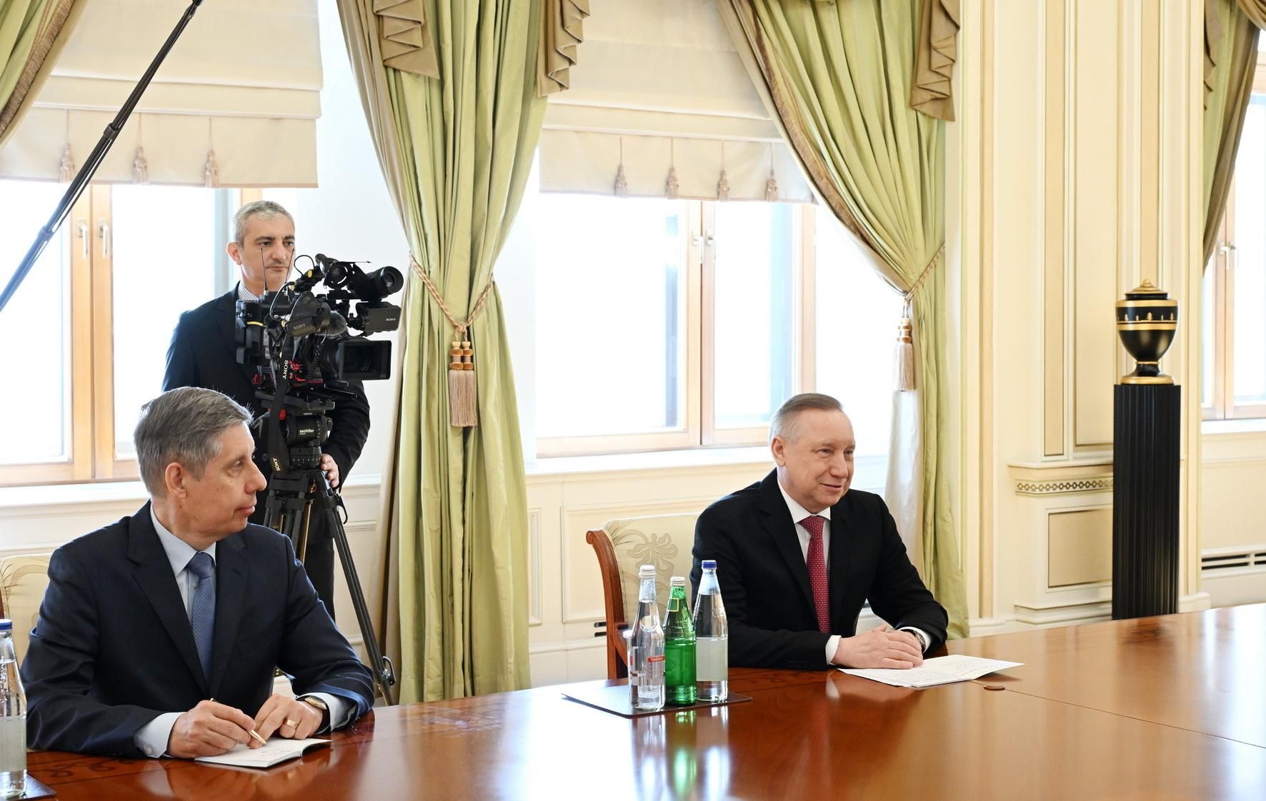Ильхам Алиев принял губернатора Санкт-Петербурга - ФОТО 