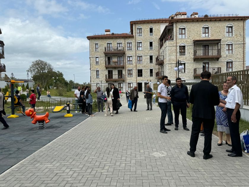  Şuşaya daha 27 ailəyə evlərin açarları təqdim olundu - FOTO 