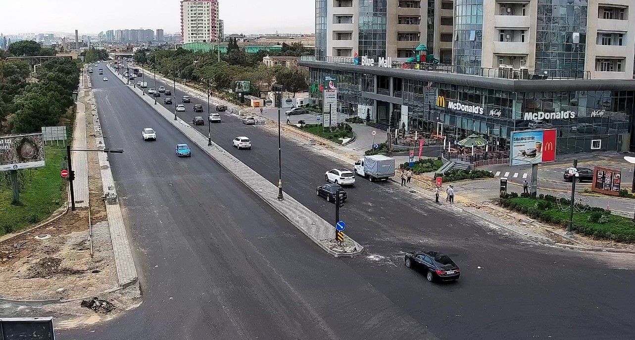 8 Noyabr prospektindəki məhdudiyyət qismən aradan qaldırıldı - FOTO 