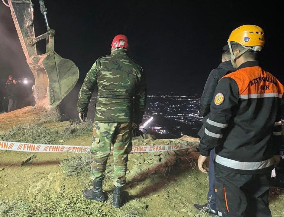 Kəmaləddin Heydərov Badamdarda uçqun təhlükəsi olan ərazidə - FOTO 