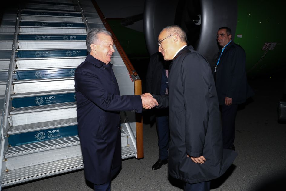 Şavkat Mirziyoyev Azərbaycana gəldi - FOTO 