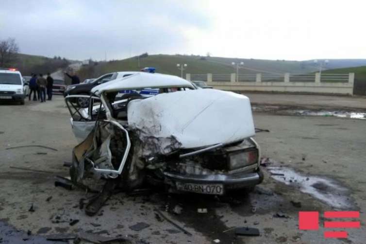 Quba-Qusar yolunda ağır qəza -  2 ölü, 5 yaralı/FOTO