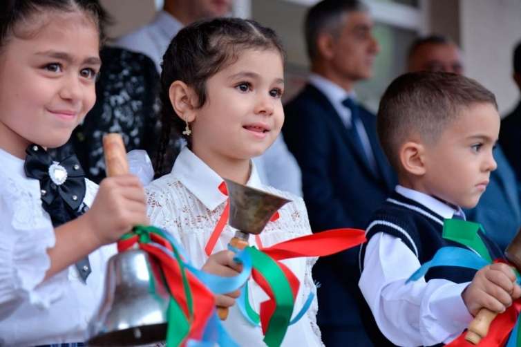 "Bu, tədrisin keyfiyyətinə təsir göstərəcək" - Dərslərin sentyabrın 1-də başlaması tələb olunur 