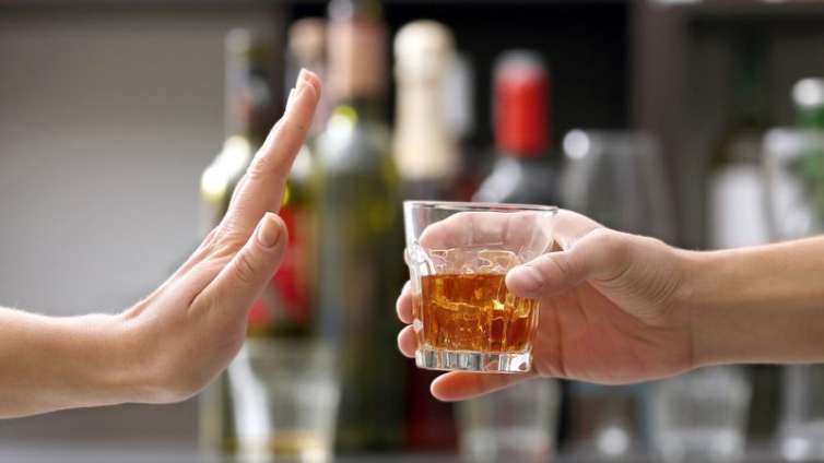 Alkoqol bu yaşda demensiya riskini artırır - Həkim 